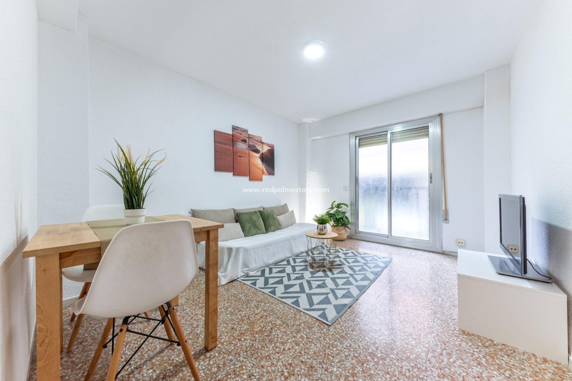 Herverkoop - Appartement -
Alicante - Ensanche - Diputación