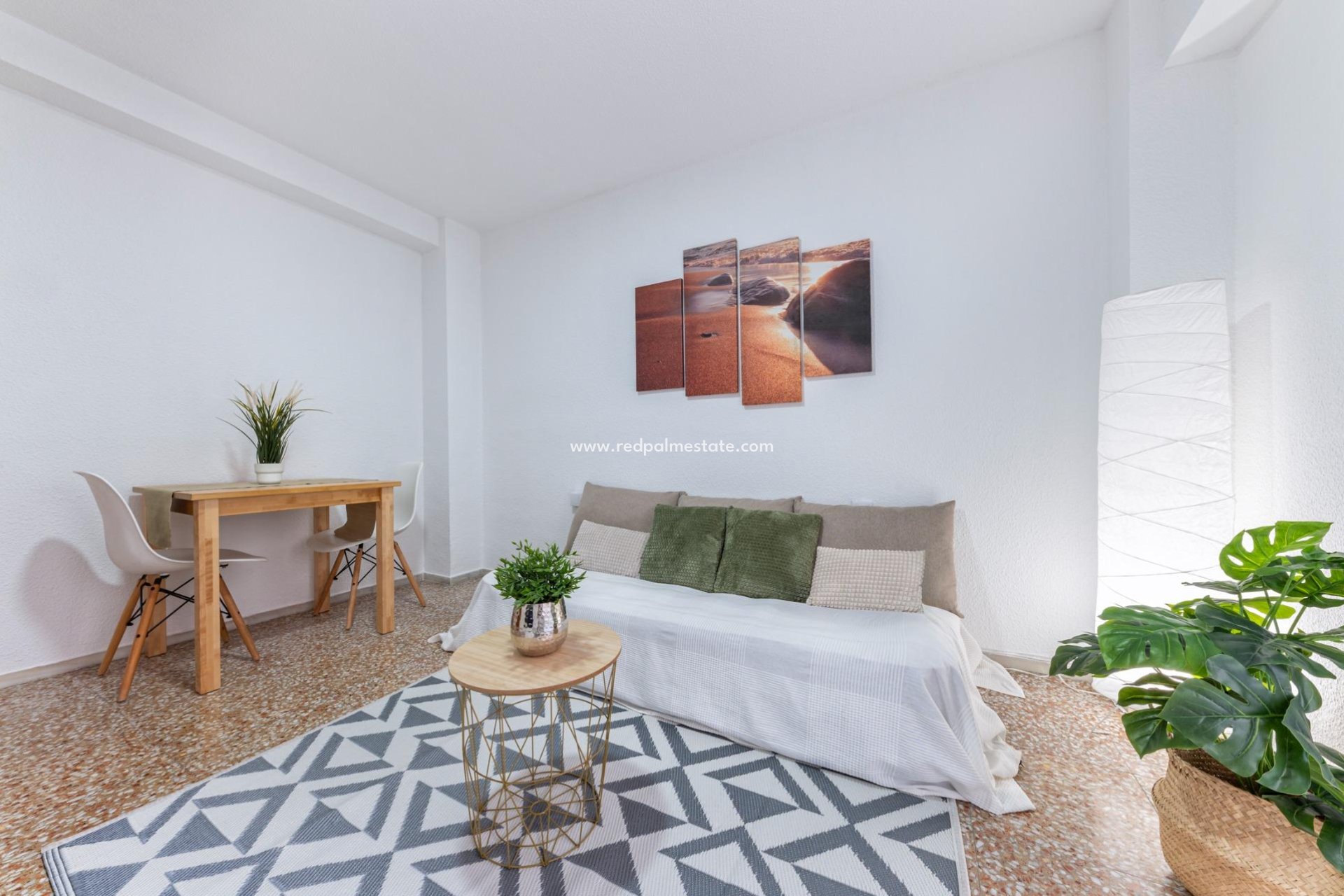 Herverkoop - Appartement -
Alicante - Ensanche - Diputación