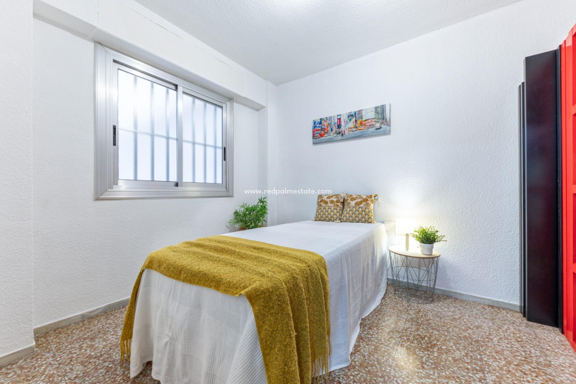 Herverkoop - Appartement -
Alicante - Ensanche - Diputación