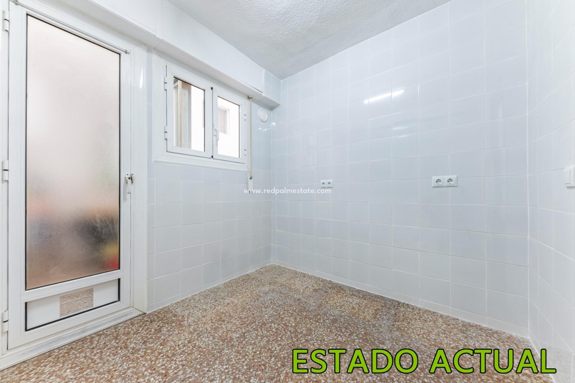 Herverkoop - Appartement -
Alicante - Ensanche - Diputación