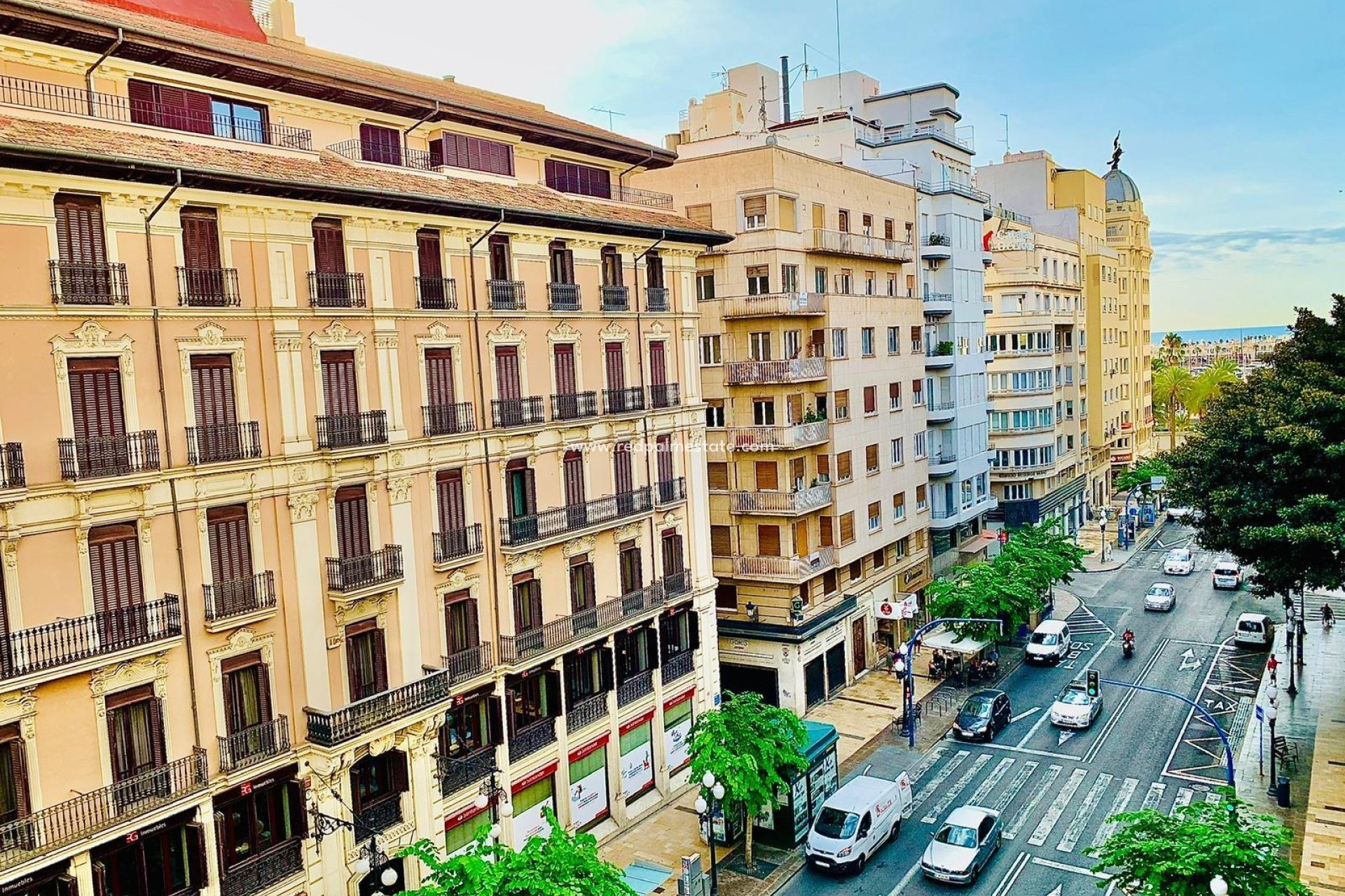 Herverkoop - Appartement -
Alicante - Plaza De Toros - Mercado Central