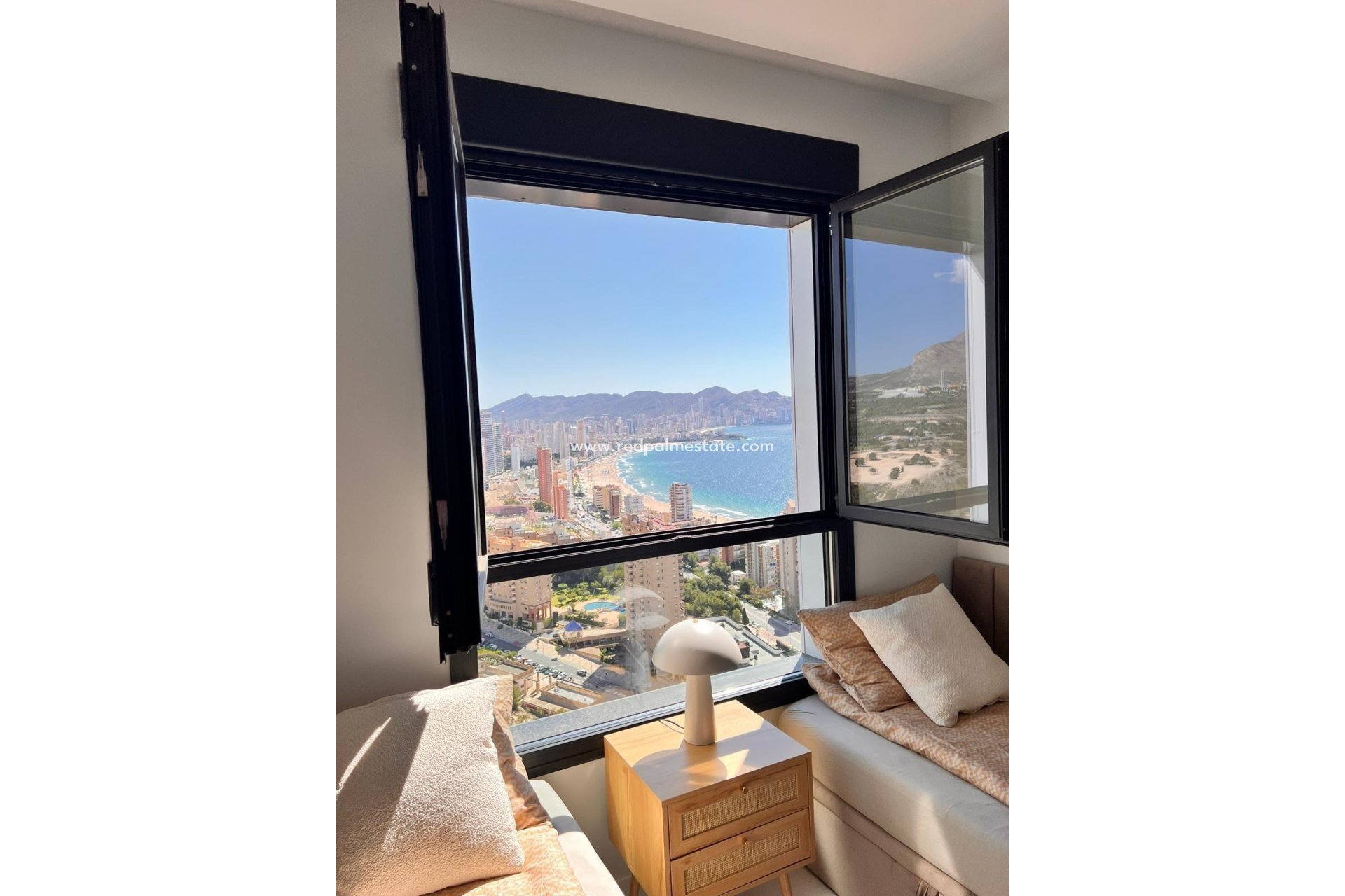 Herverkoop - Appartement -
Benidorm - Poniente