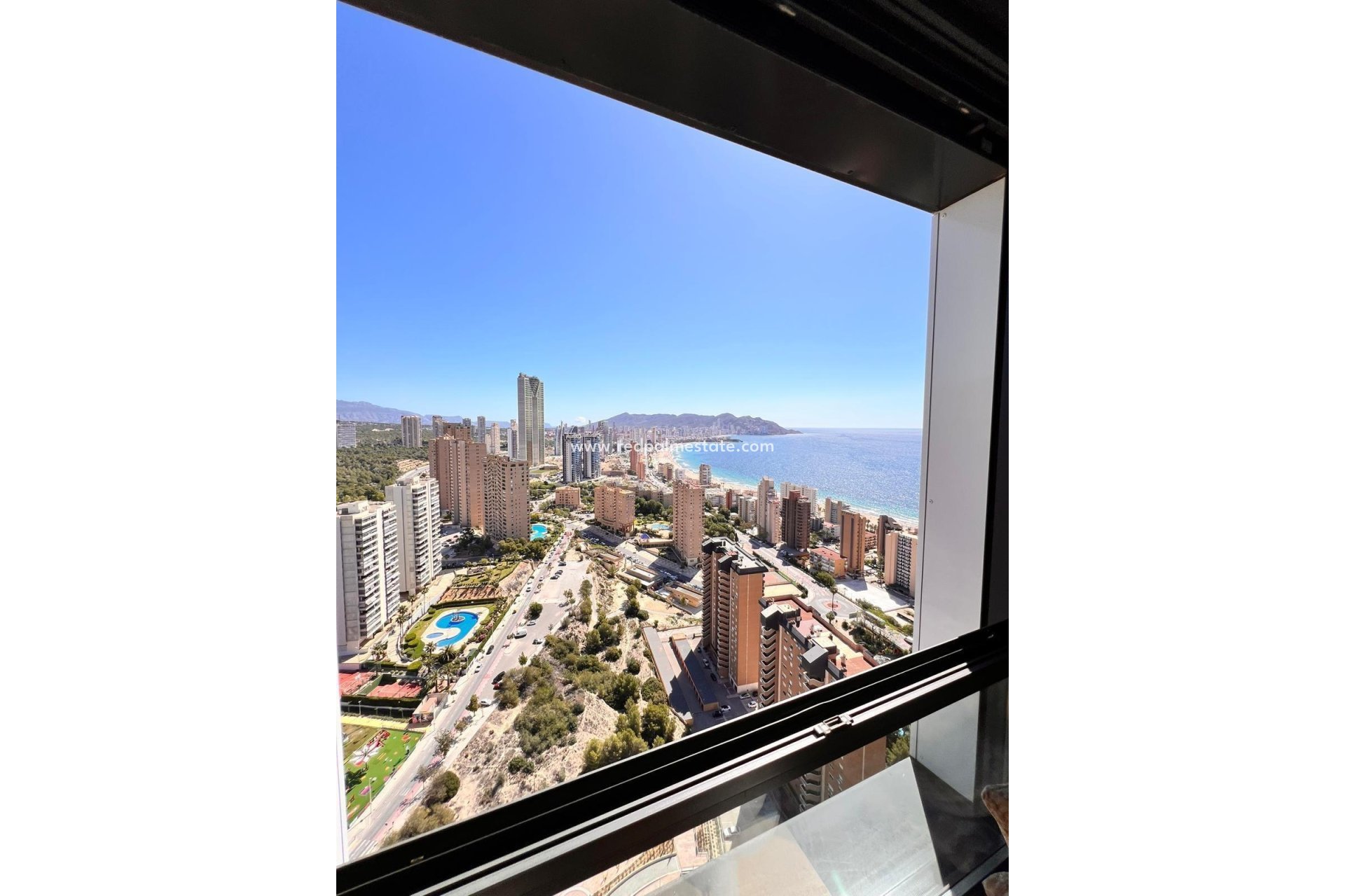 Herverkoop - Appartement -
Benidorm - Poniente