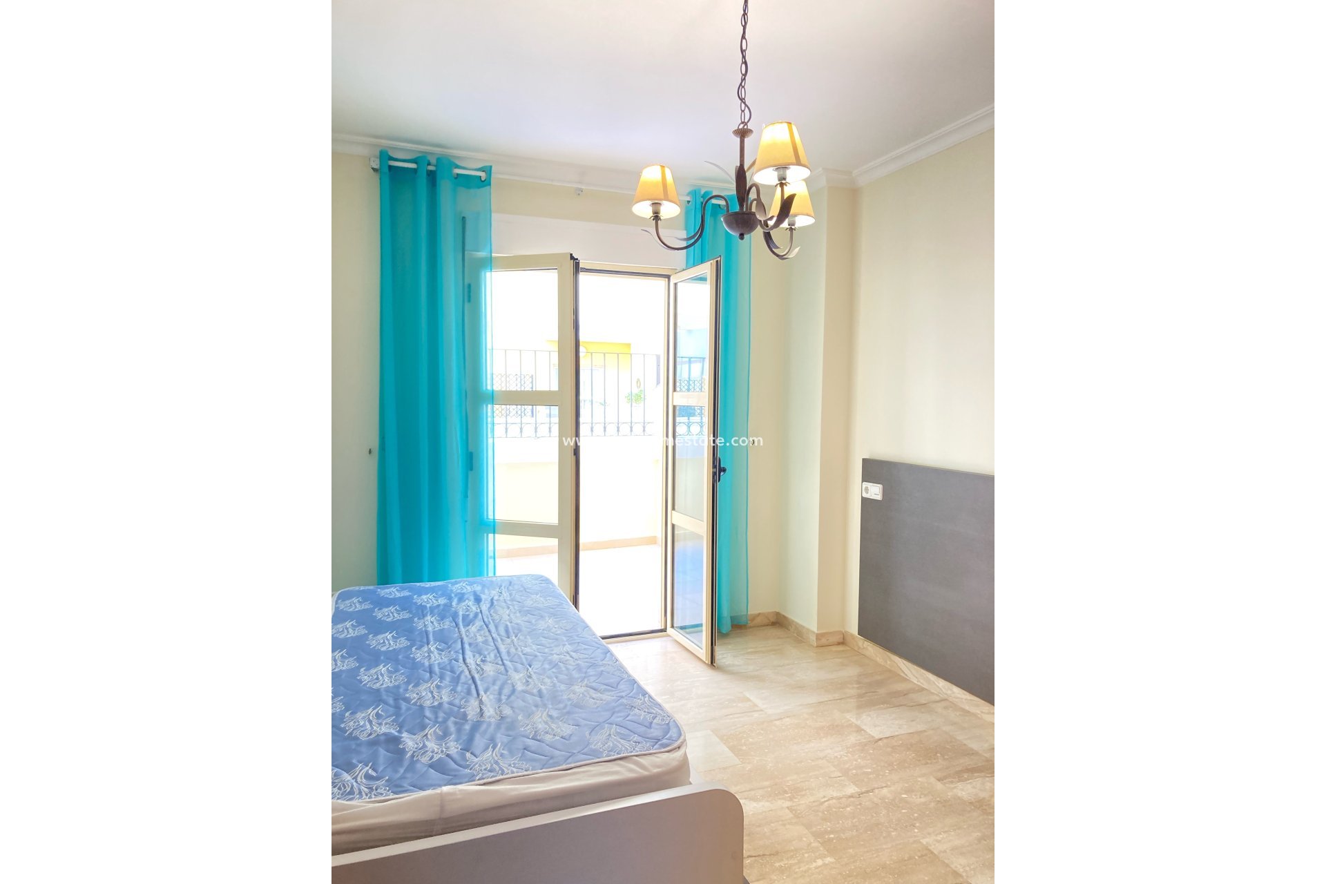 Herverkoop - Appartement -
Denia - Costa Blanca