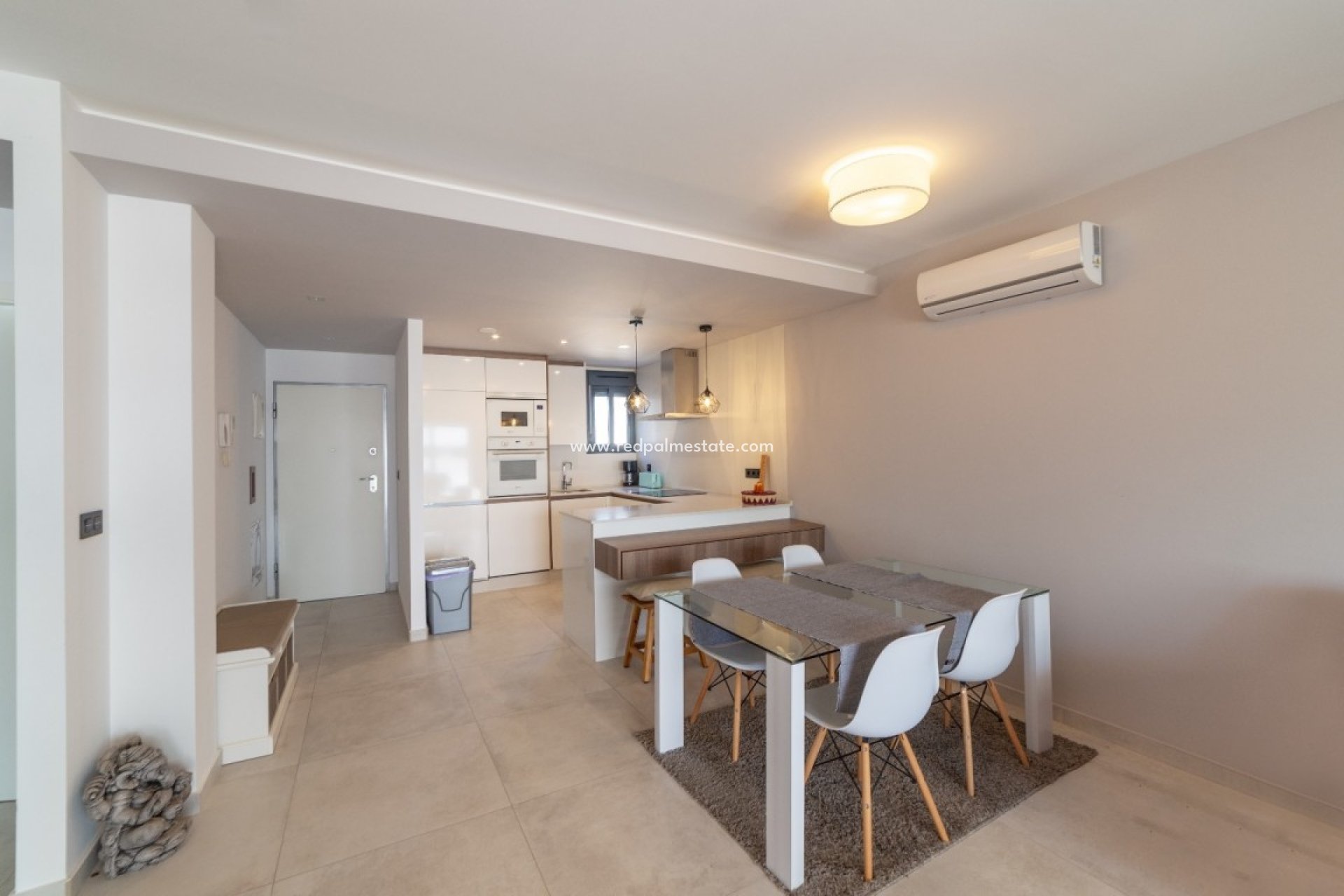 Herverkoop - Appartement -
El Raso - Costa Blanca