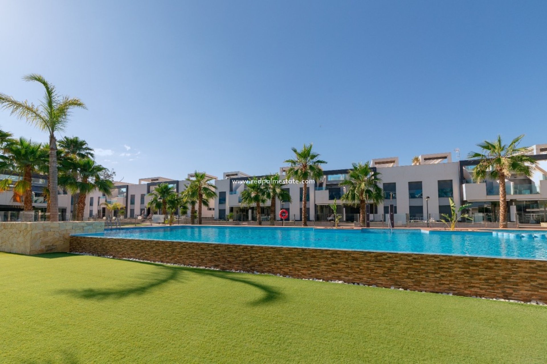 Herverkoop - Appartement -
El Raso - Costa Blanca