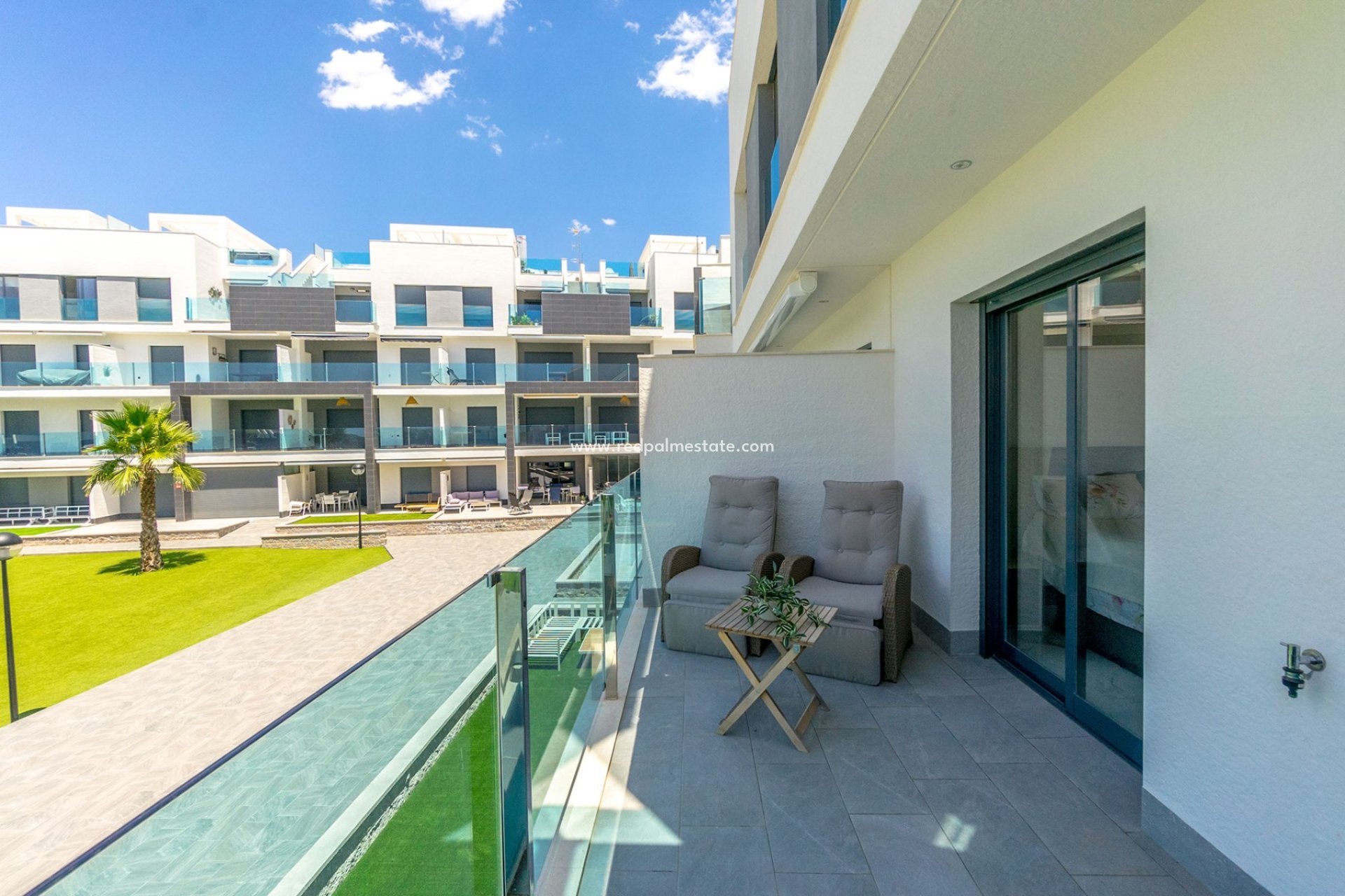 Herverkoop - Appartement -
Guardamar del Segura - El Raso