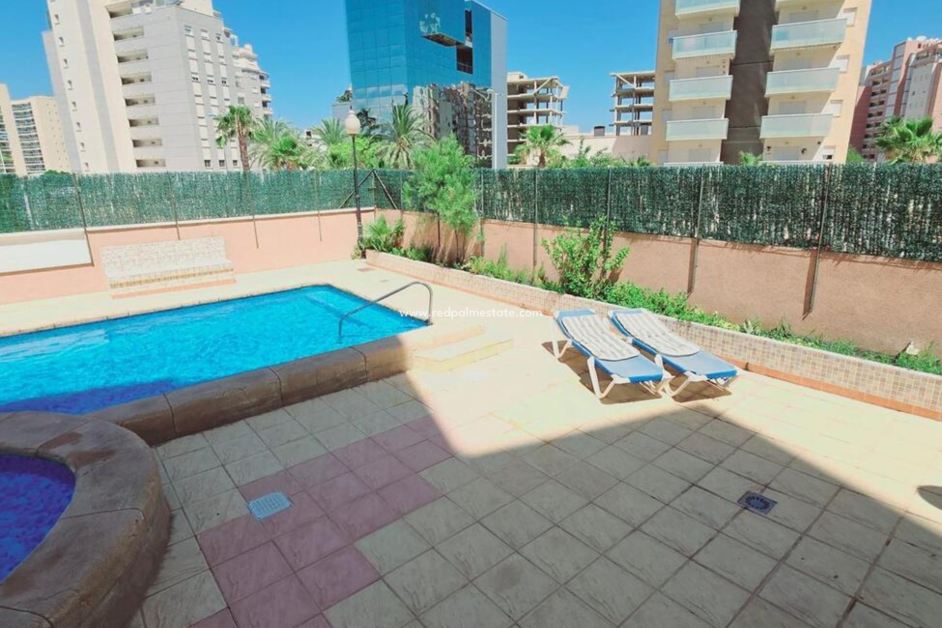 Herverkoop - Appartement -
Guardamar del Segura - Puerto