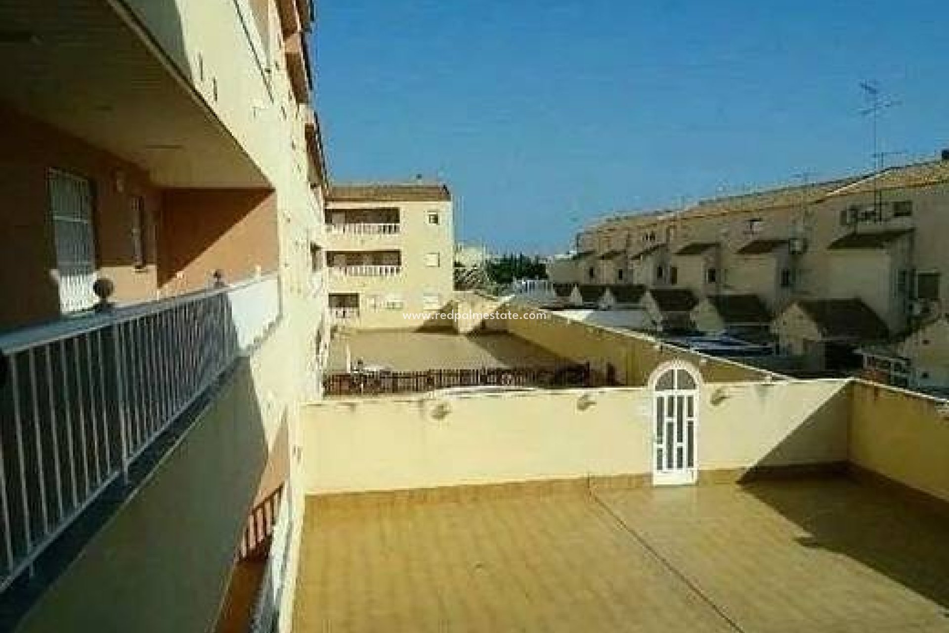 Herverkoop - Appartement -
Los Alczares - Las Velas