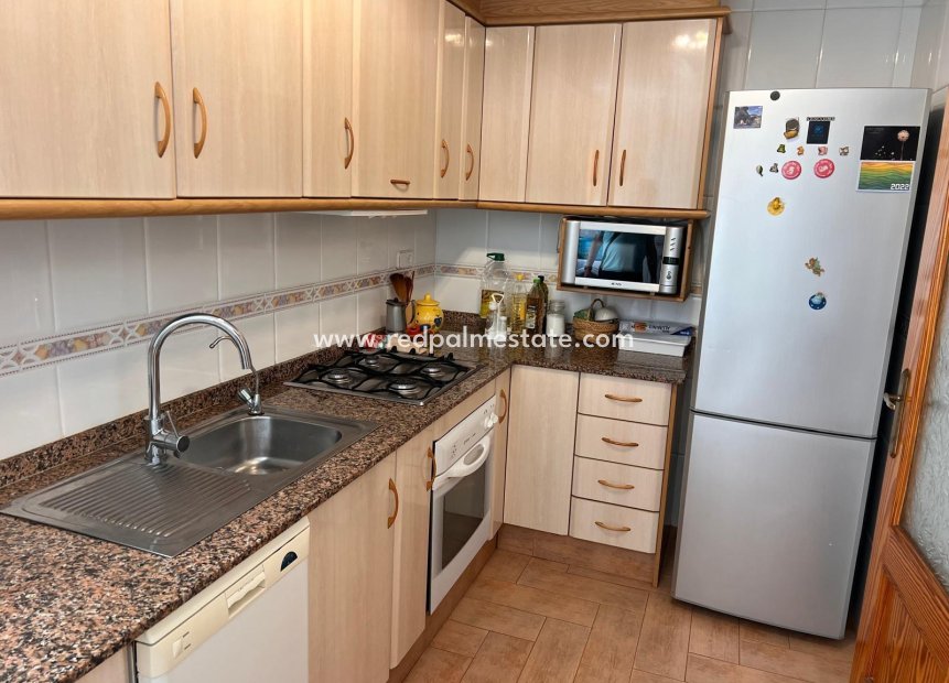 Herverkoop - Appartement -
Los Montesinos - Centro