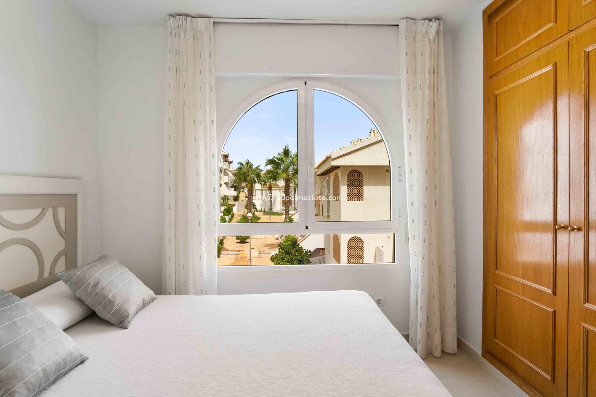 Herverkoop - Appartement -
Orihuela Costa - Campoamor