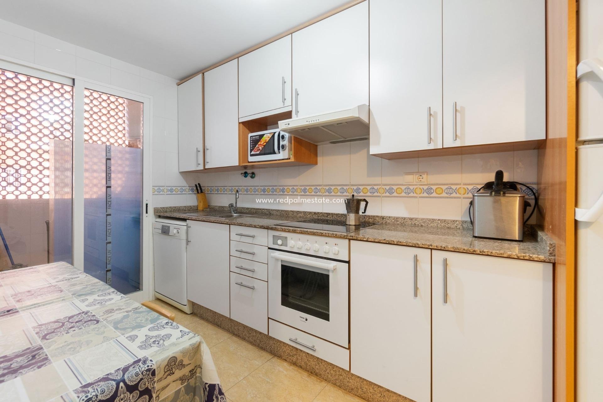 Herverkoop - Appartement -
Orihuela Costa - Campoamor