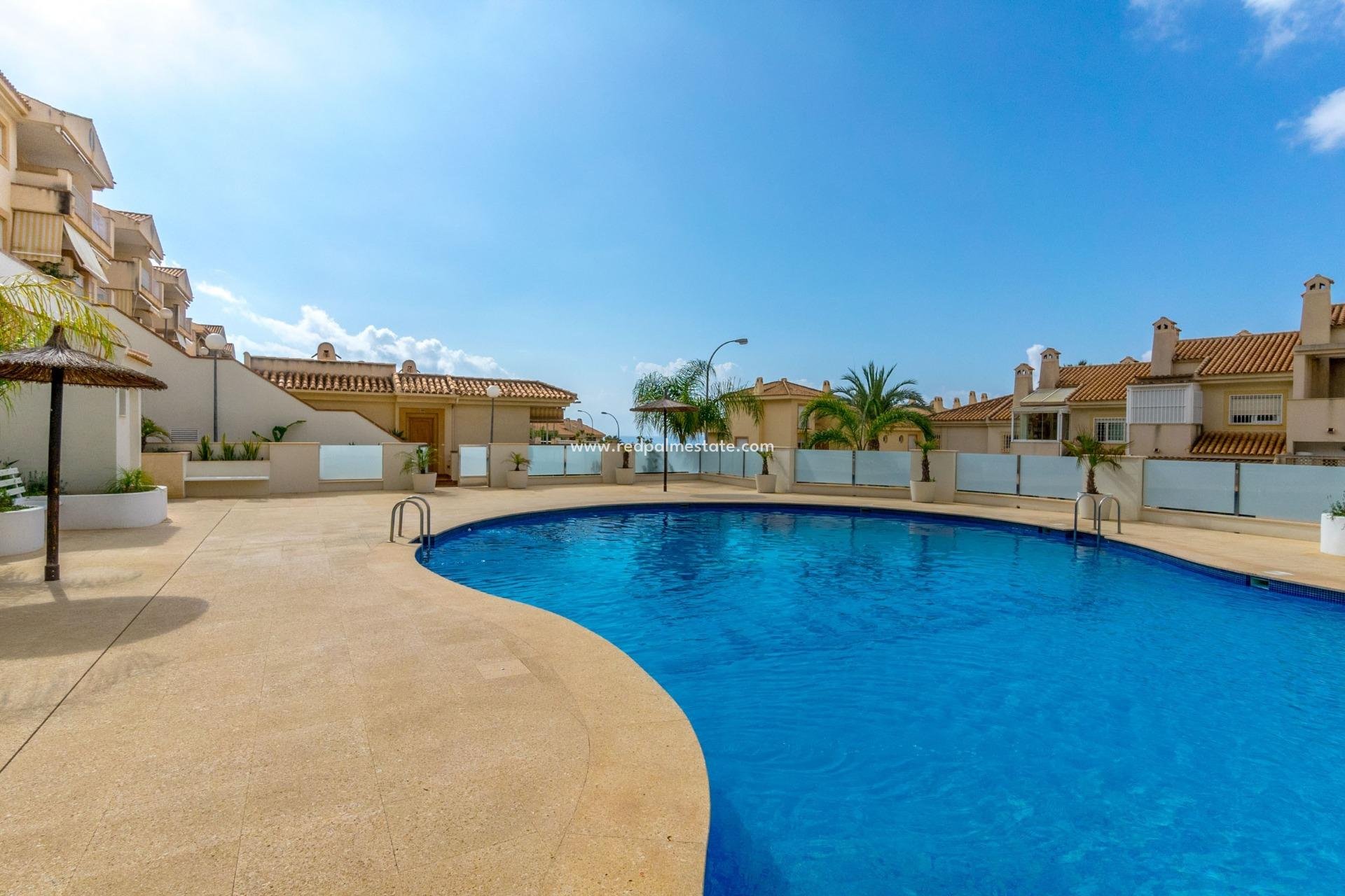 Herverkoop - Appartement -
Orihuela Costa - Campoamor