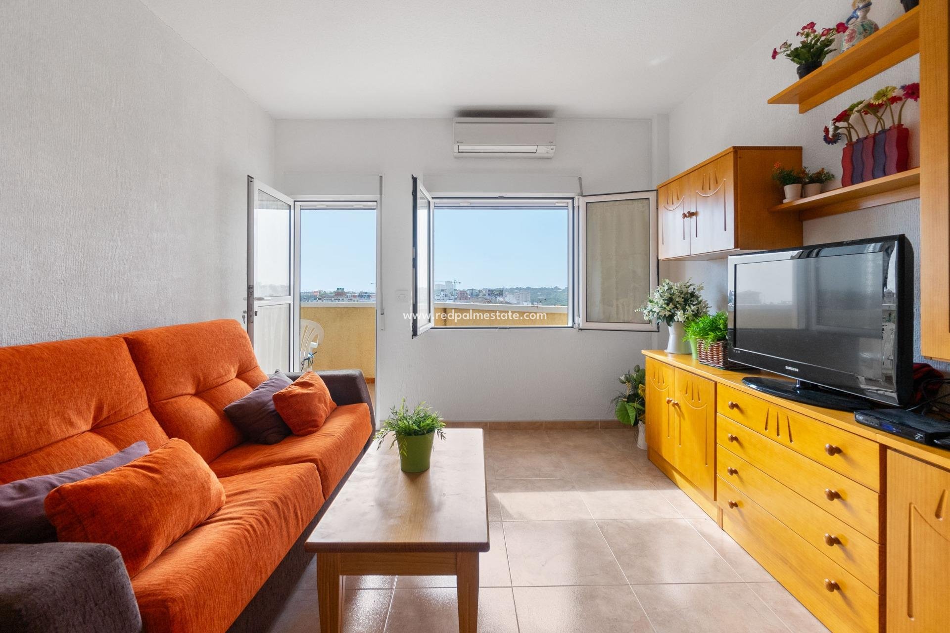 Herverkoop - Appartement -
Orihuela Costa - Campoamor