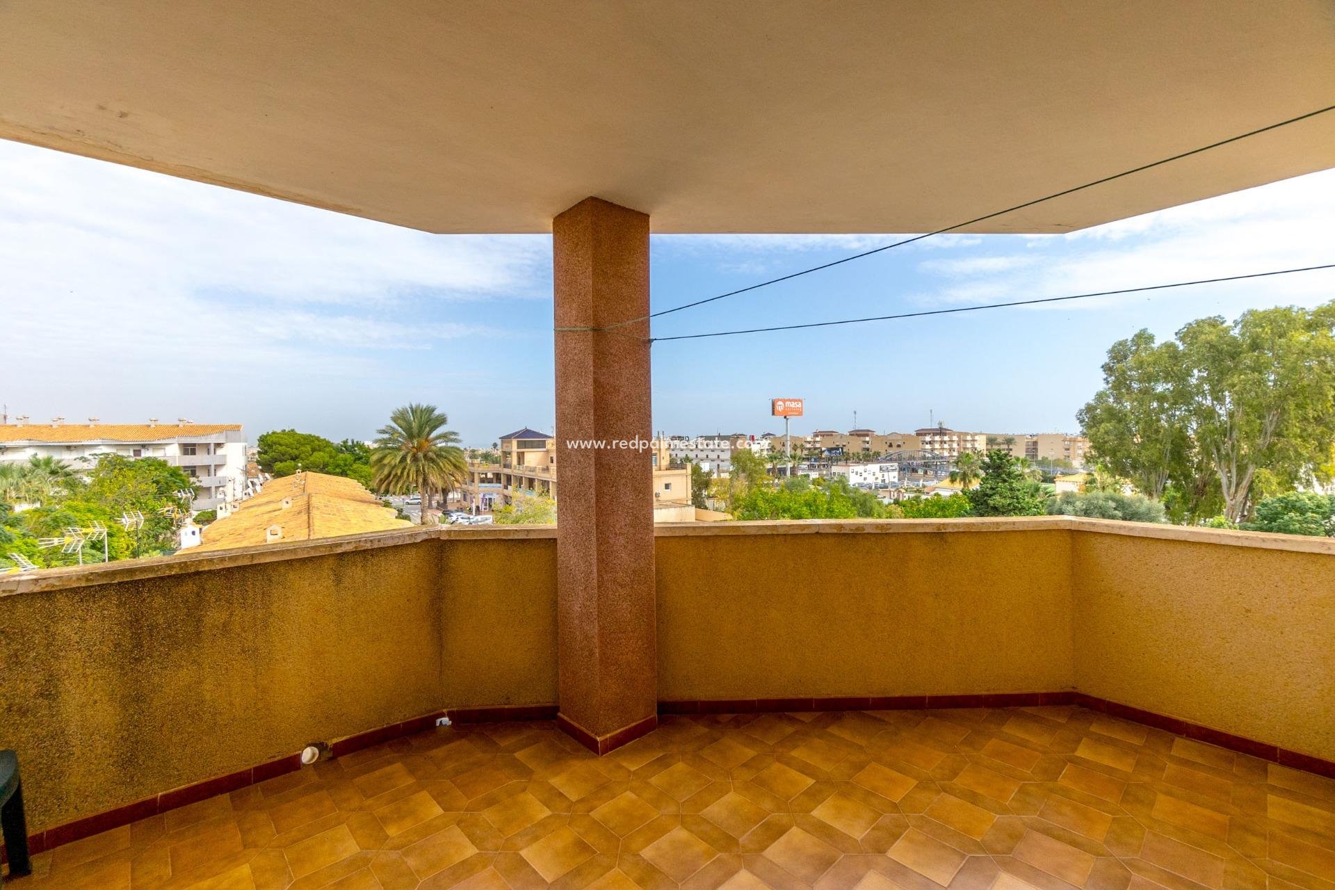 Herverkoop - Appartement -
Orihuela Costa - Campoamor