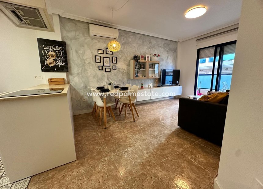 Herverkoop - Appartement -
Orihuela Costa - Campoamor