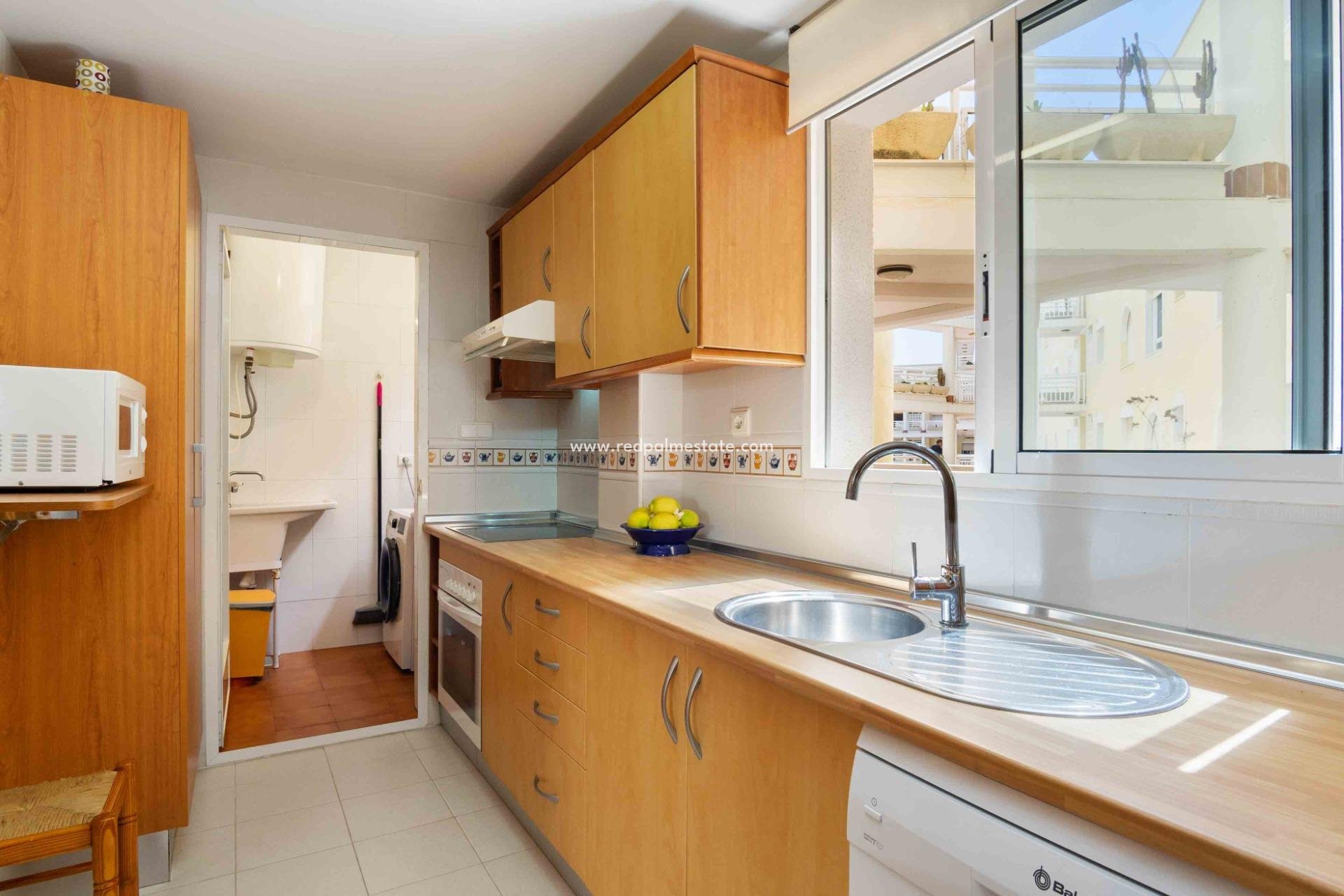 Herverkoop - Appartement -
Orihuela Costa - Campoamor