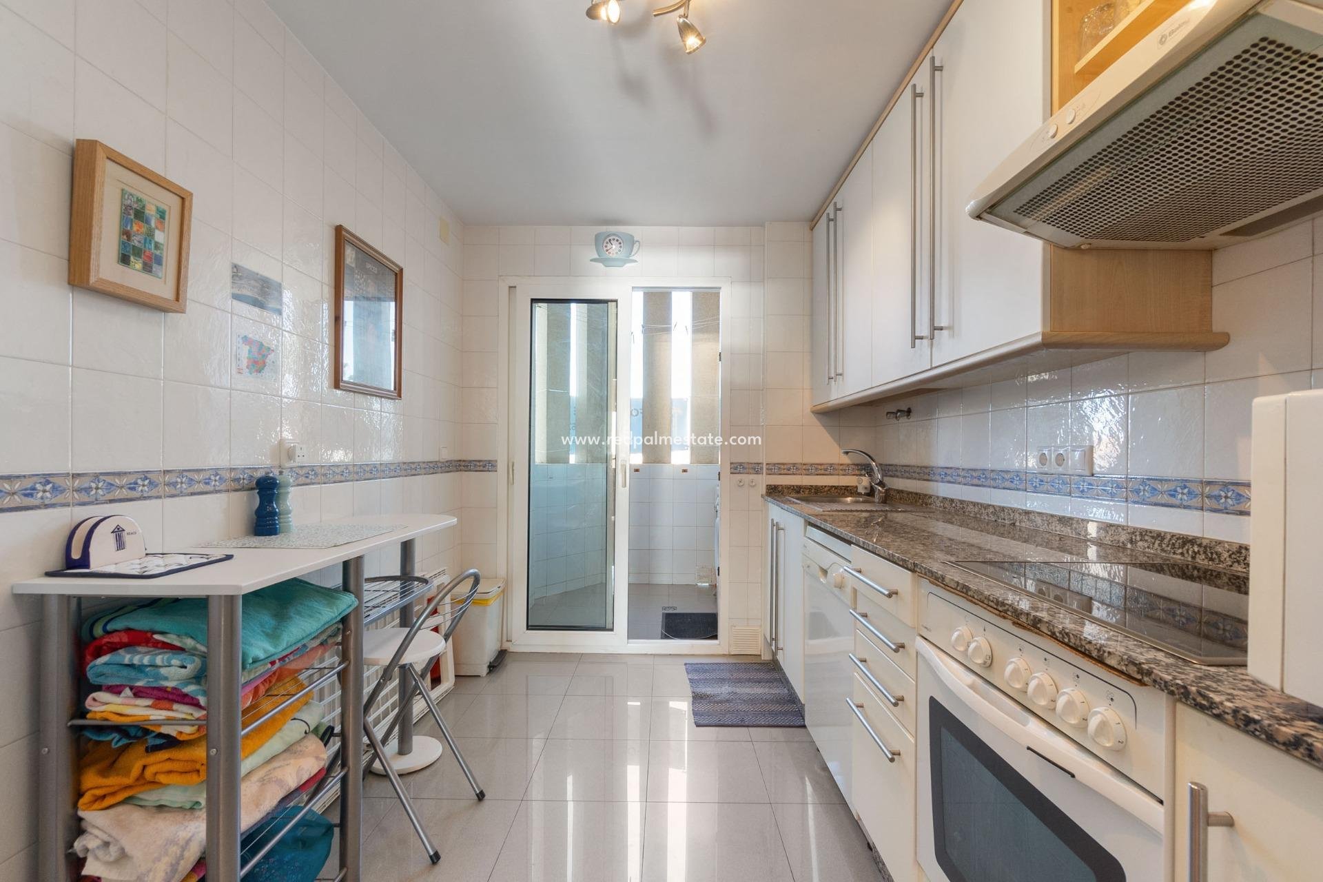 Herverkoop - Appartement -
Orihuela Costa - Campoamor