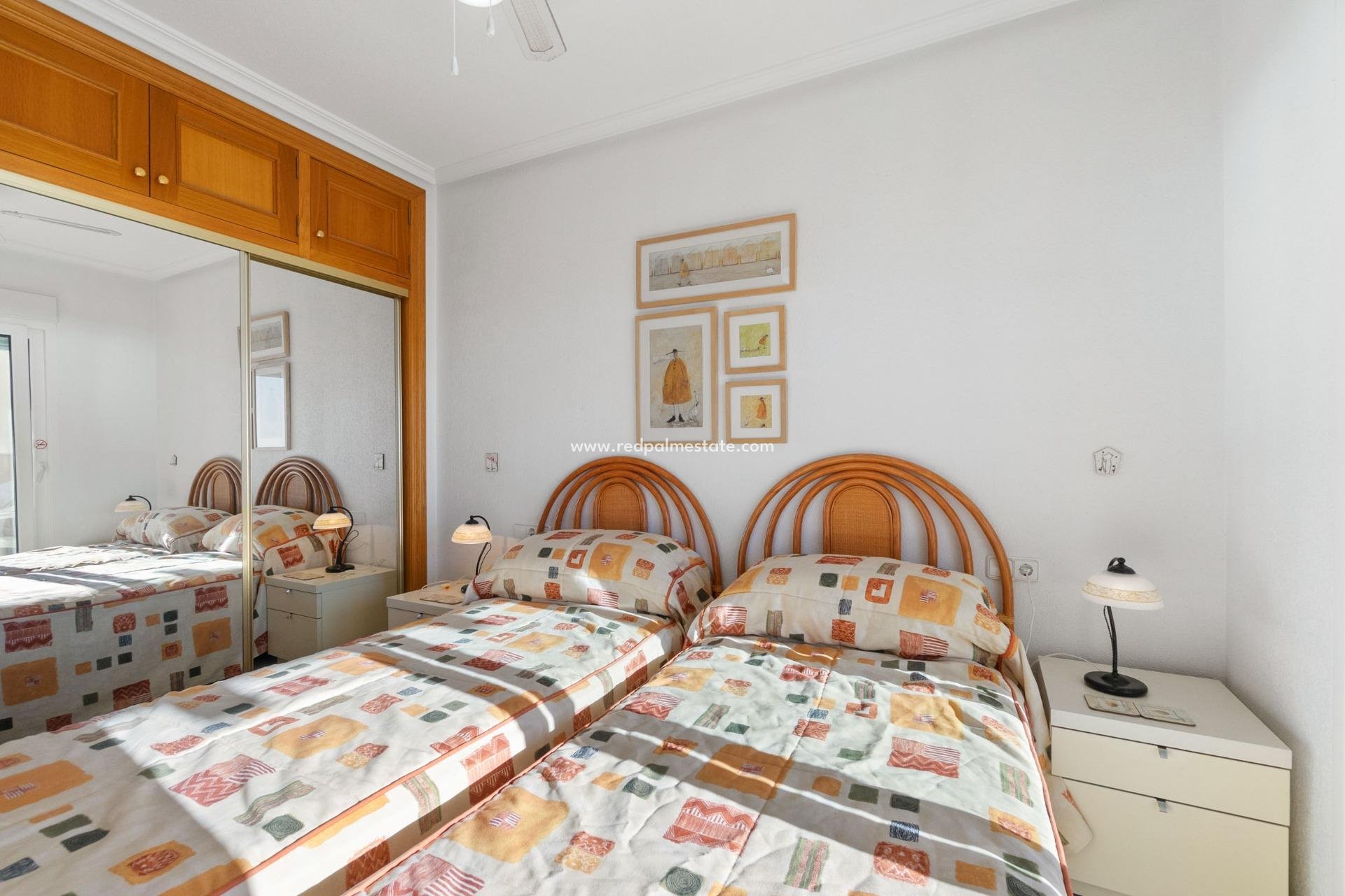 Herverkoop - Appartement -
Orihuela Costa - Campoamor