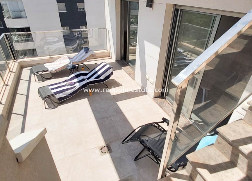 Herverkoop - Appartement -
Orihuela Costa - Inland