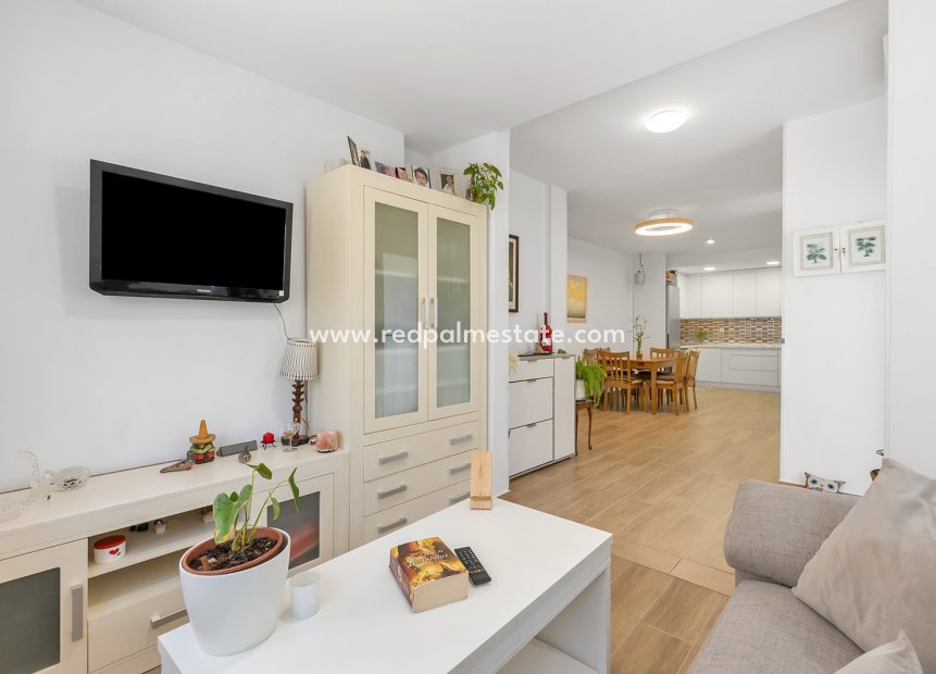 Herverkoop - Appartement -
Orihuela Costa - La Zenia