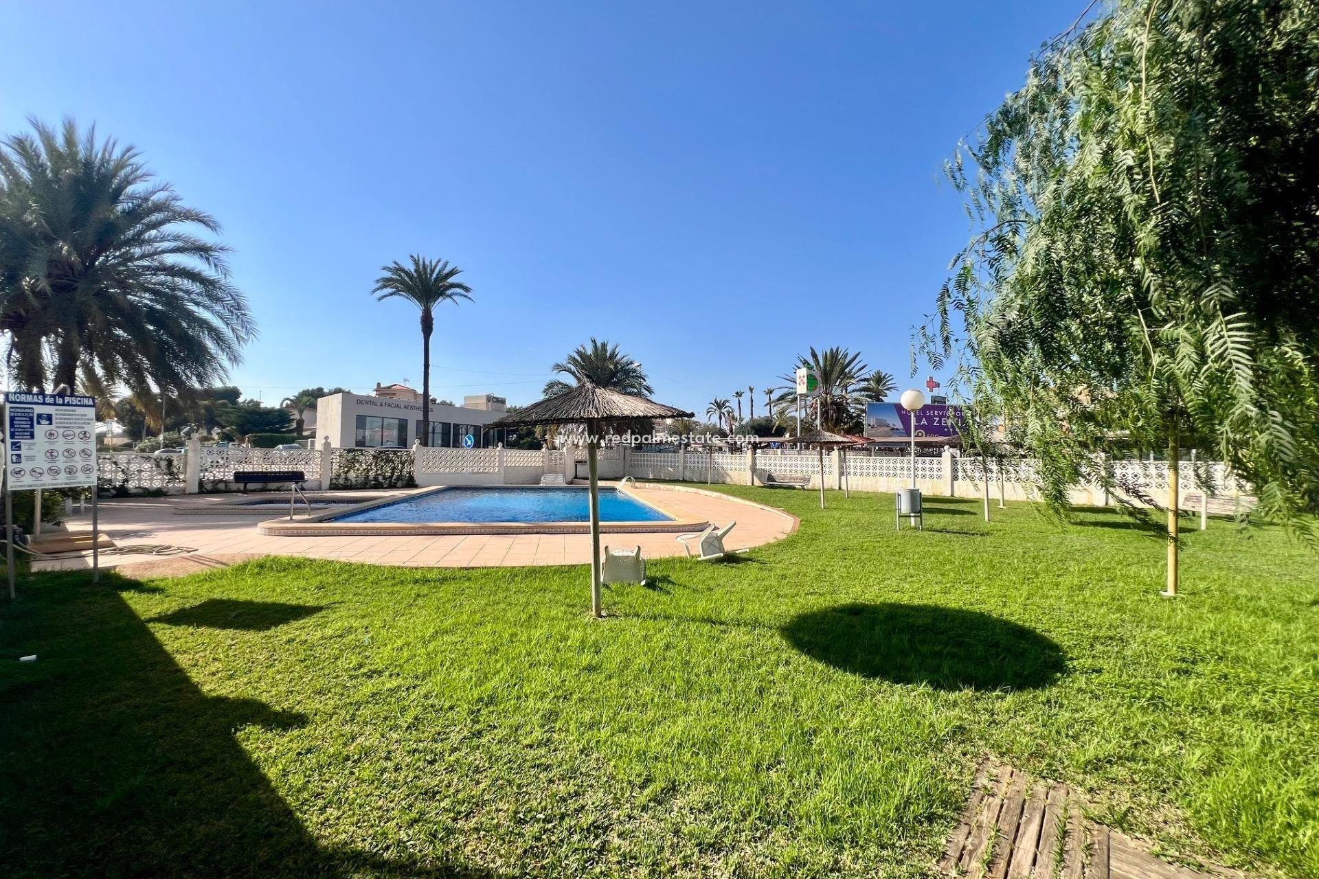 Herverkoop - Appartement -
Orihuela Costa - La Zenia