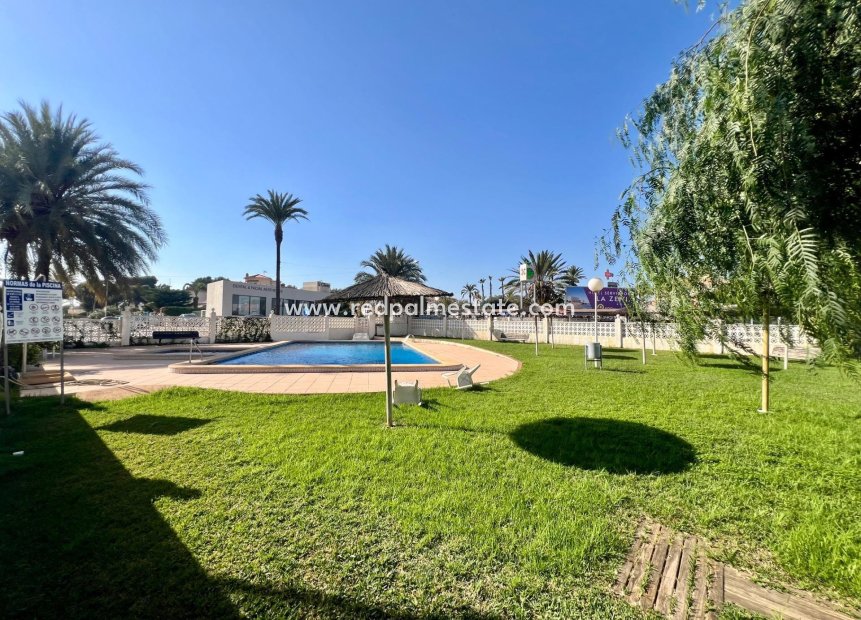 Herverkoop - Appartement -
Orihuela Costa - La Zenia