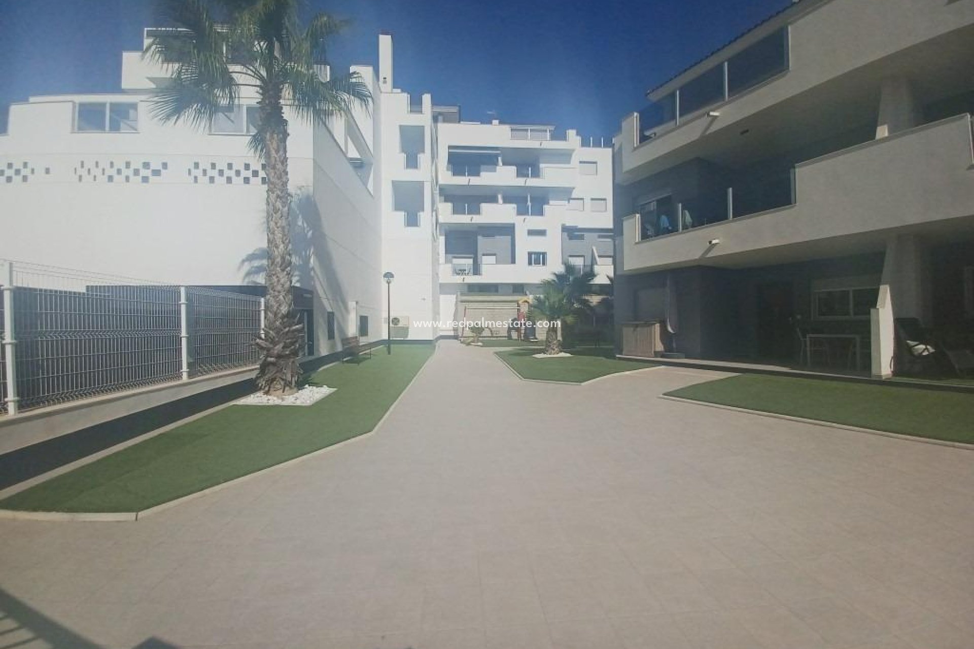 Herverkoop - Appartement -
Orihuela Costa - Las Filipinas