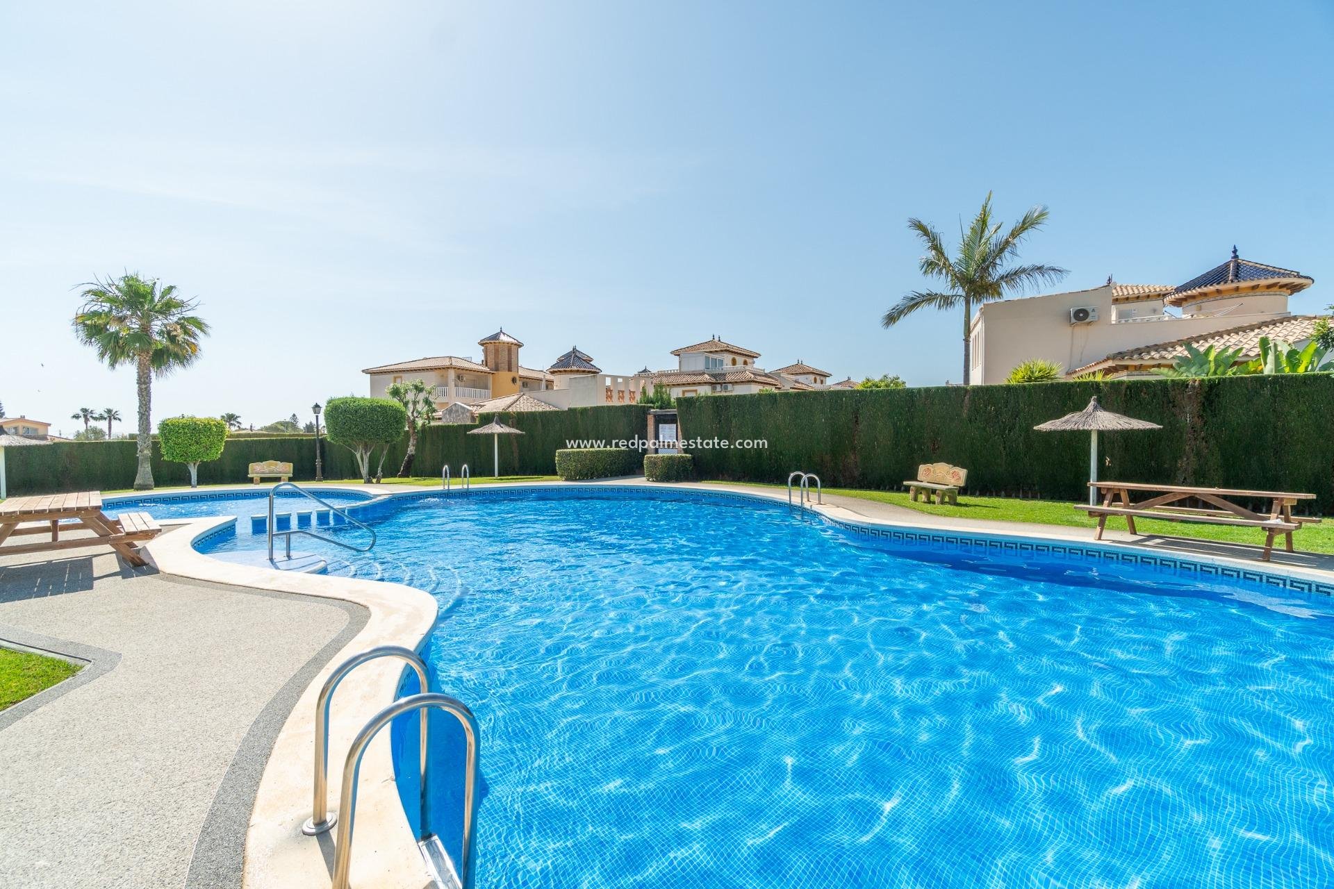 Herverkoop - Appartement -
Orihuela Costa - Lomas de Cabo Roig