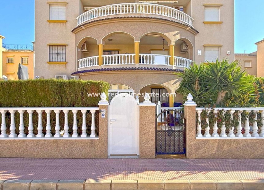 Herverkoop - Appartement -
Orihuela Costa - Lomas de Cabo Roig