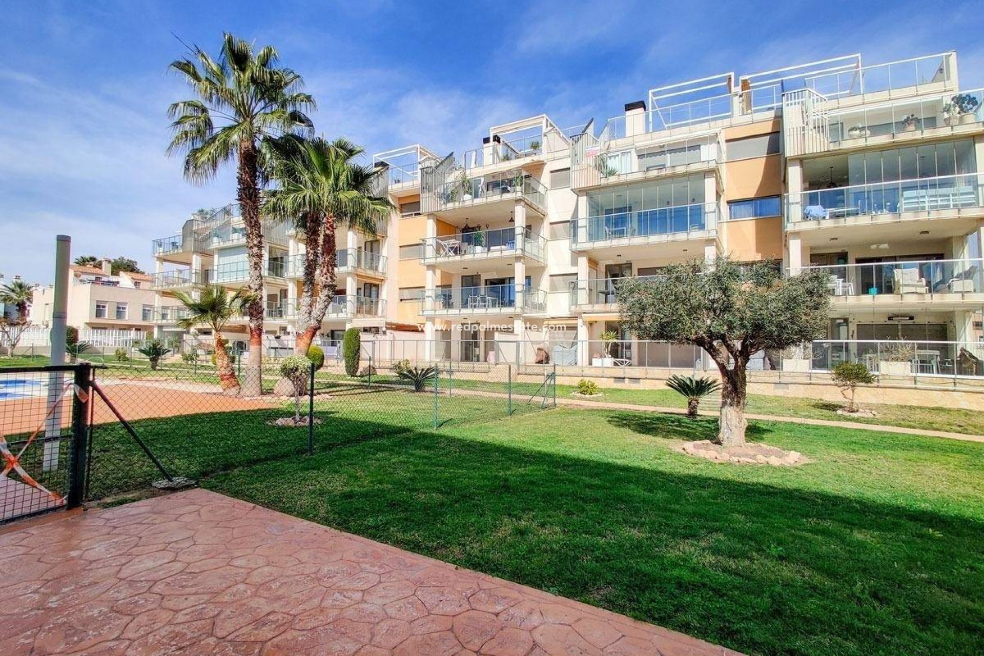 Herverkoop - Appartement -
Orihuela Costa - Montezenia