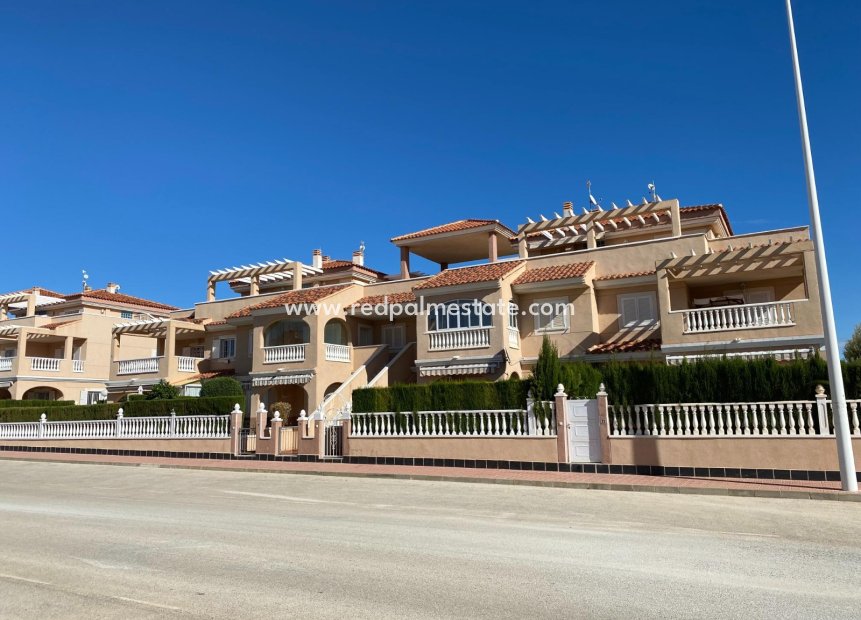 Herverkoop - Appartement -
Orihuela Costa - Punta Prima