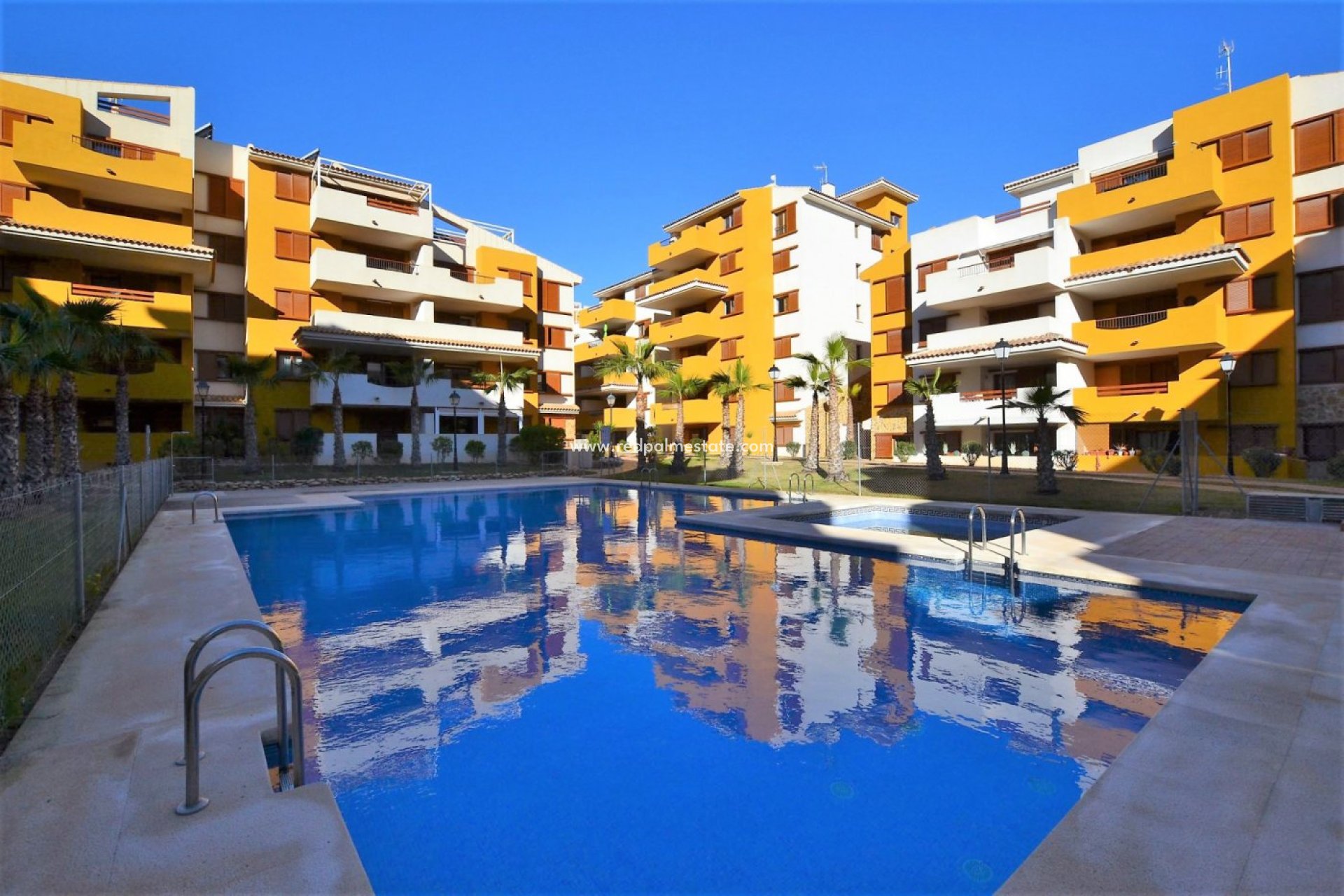 Herverkoop - Appartement -
Orihuela Costa - Punta Prima