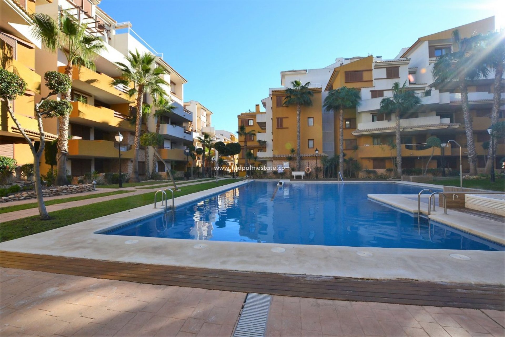 Herverkoop - Appartement -
Orihuela Costa - Punta Prima