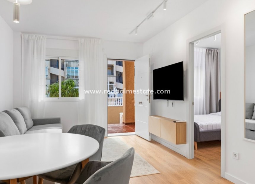 Herverkoop - Appartement -
Orihuela Costa - Punta Prima