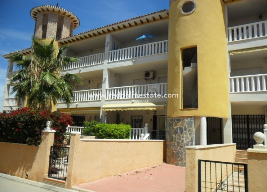 Herverkoop - Appartement -
Orihuela Costa