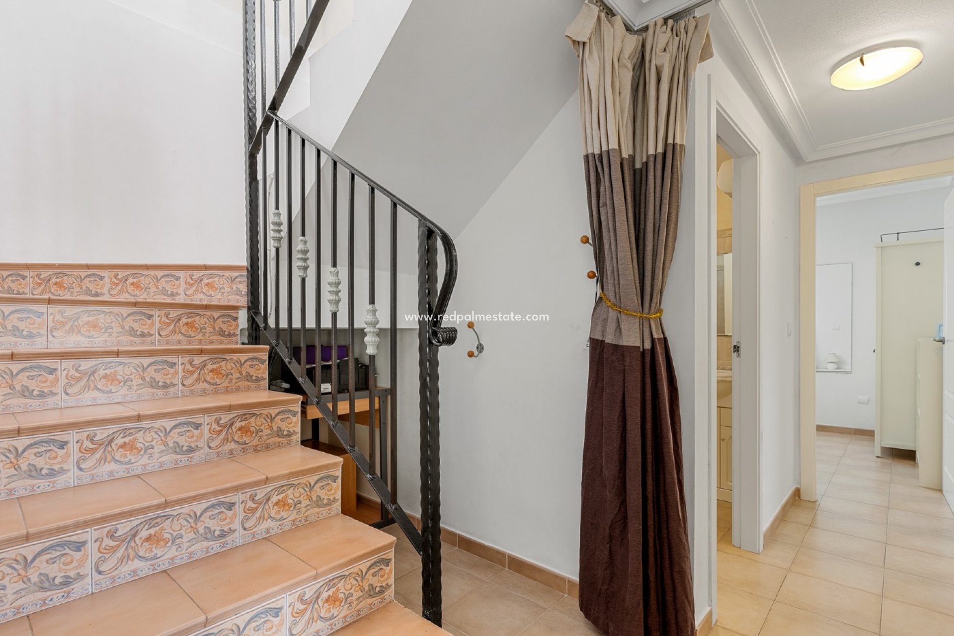 Herverkoop - Appartement -
Orihuela - Inland