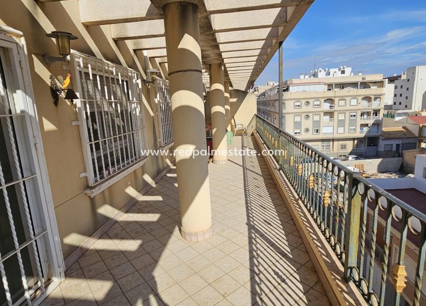 Herverkoop - Appartement Penthouse -
Torrevieja - Center