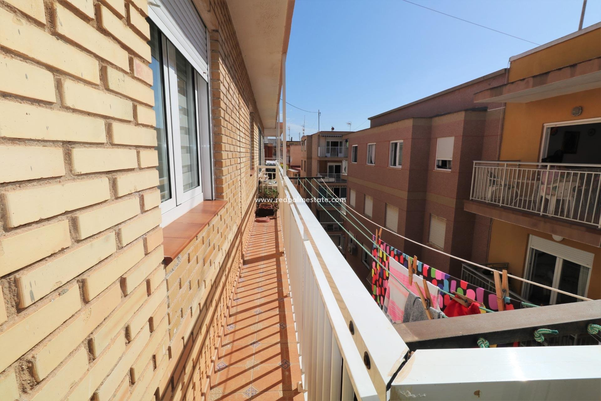 Herverkoop - Appartement Penthouse -
Torrevieja - El Acequión - Los Náufragos