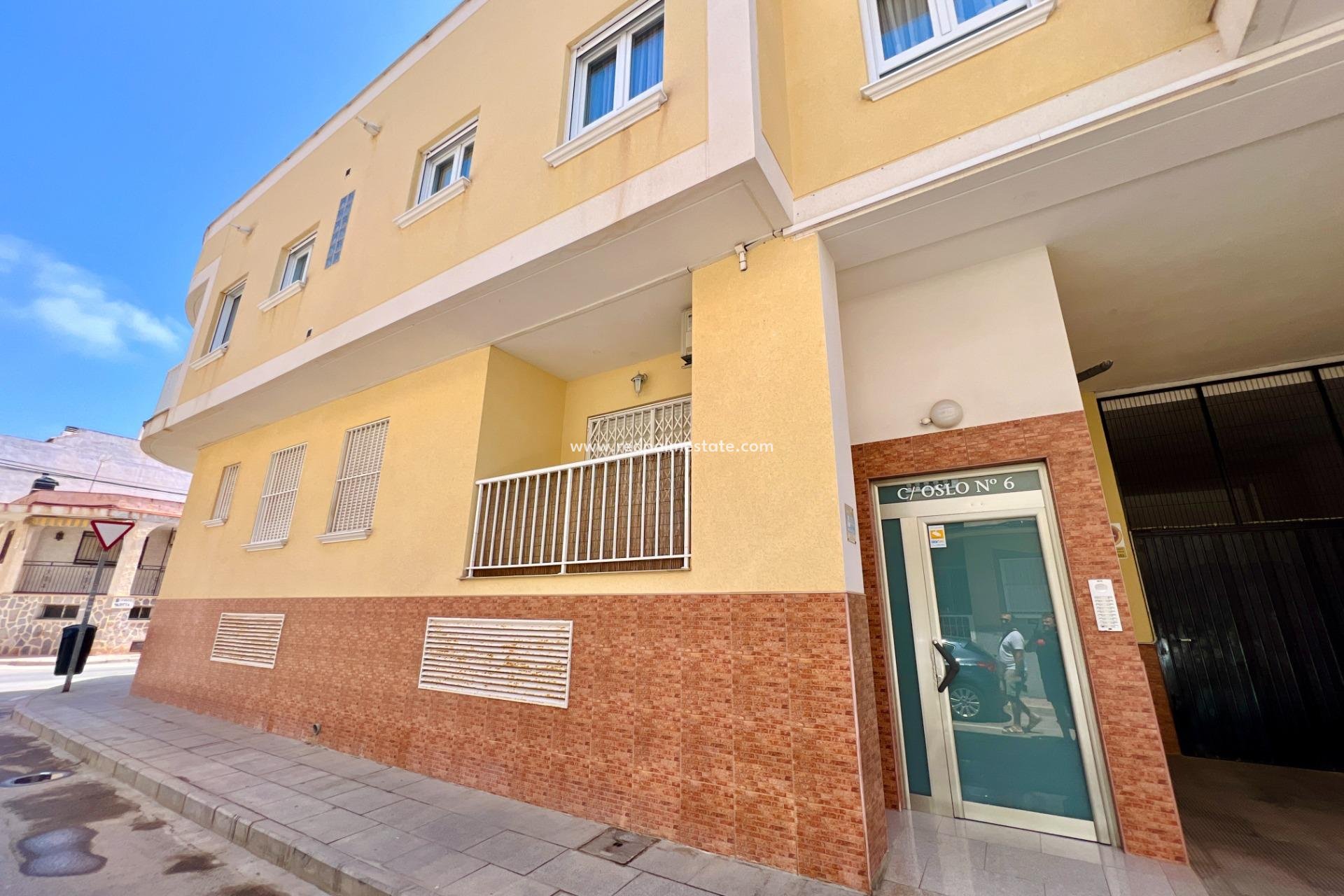 Herverkoop - Appartement Penthouse -
Torrevieja - Playa de los Locos