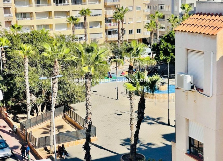 Herverkoop - Appartement Penthouse -
Torrevieja - Playa del cura