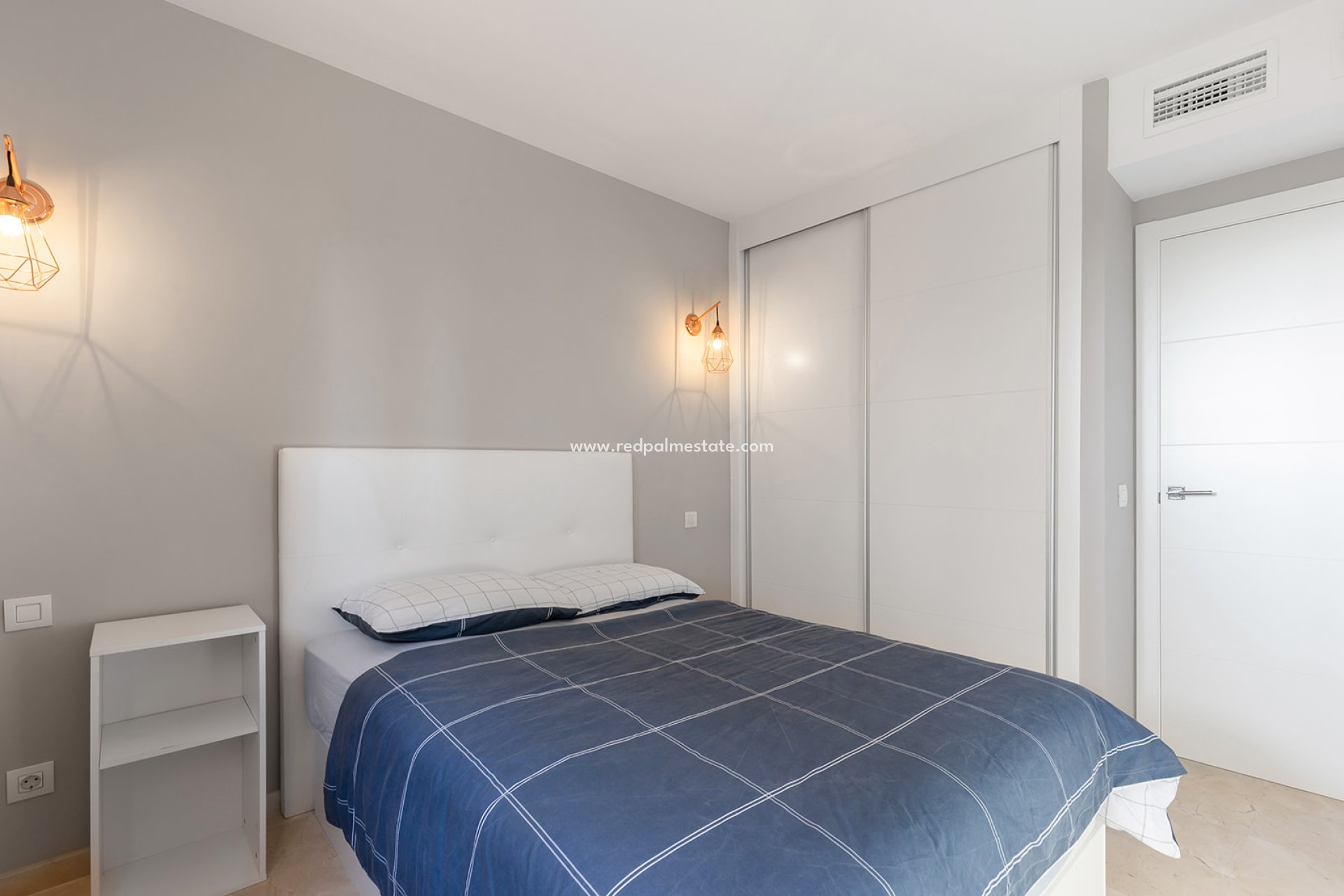 Herverkoop - Appartement -
Punta Prima - La Recoleta