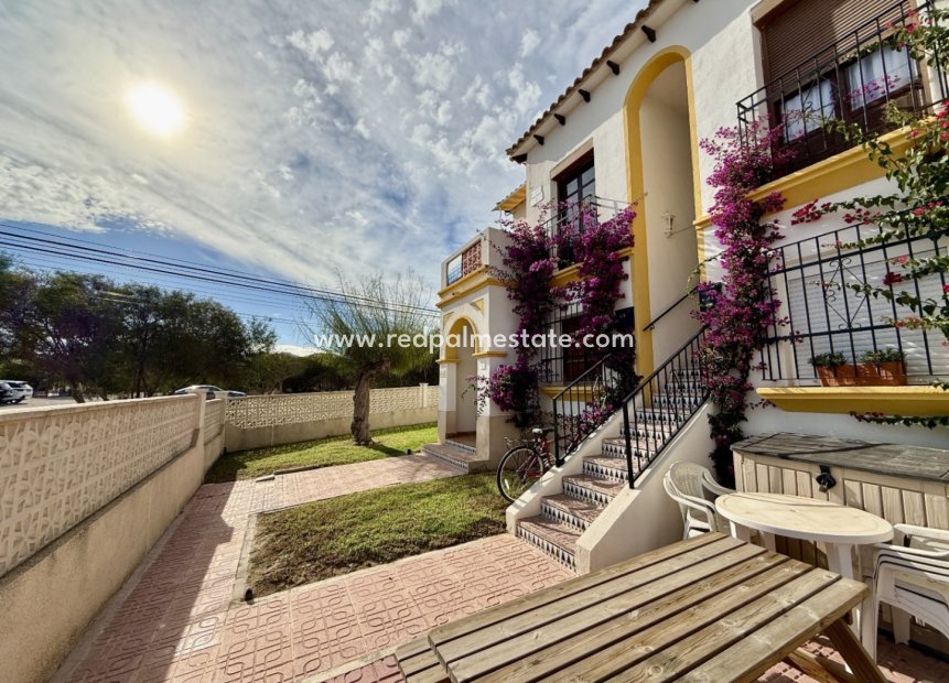 Herverkoop - Appartement -
San Miguel de Salinas - Inland