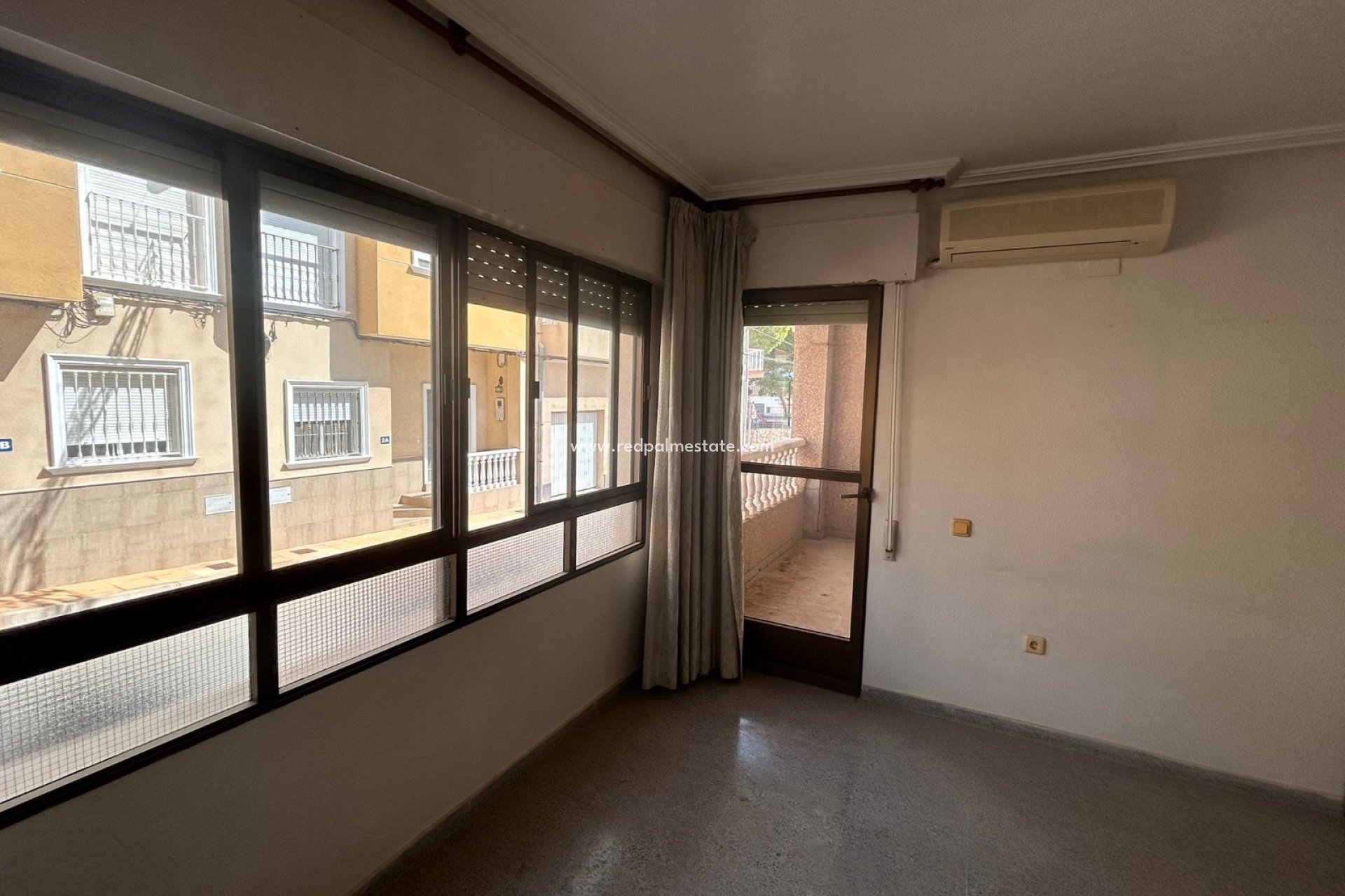 Herverkoop - Appartement -
Torremendo - Costa Blanca