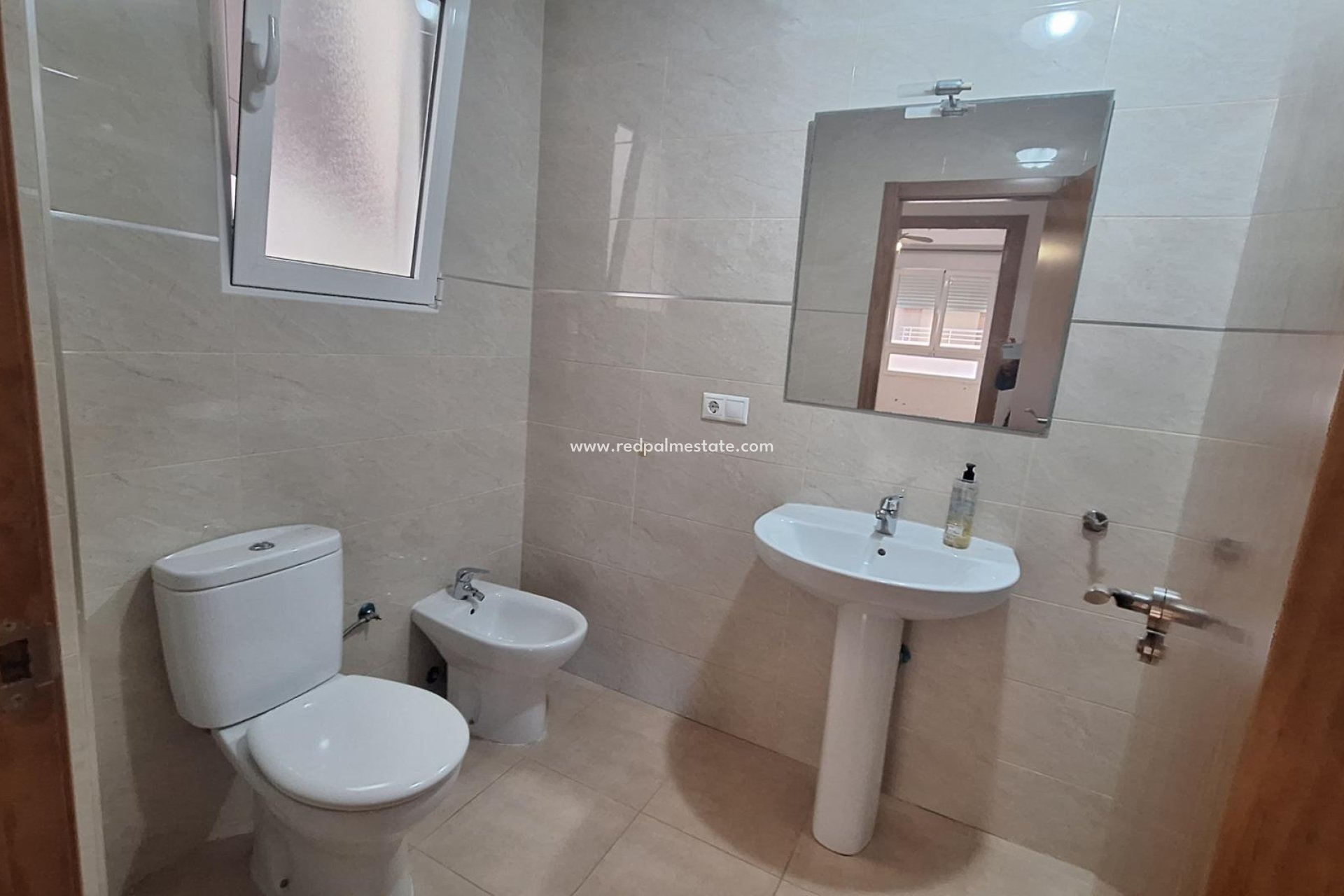 Herverkoop - Appartement -
Torrevieja - Acequión