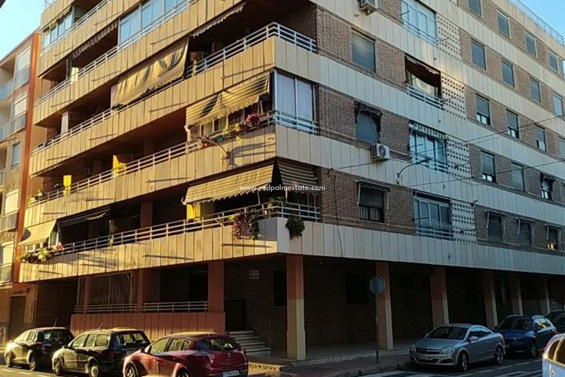 Herverkoop - Appartement -
Torrevieja - Acequión