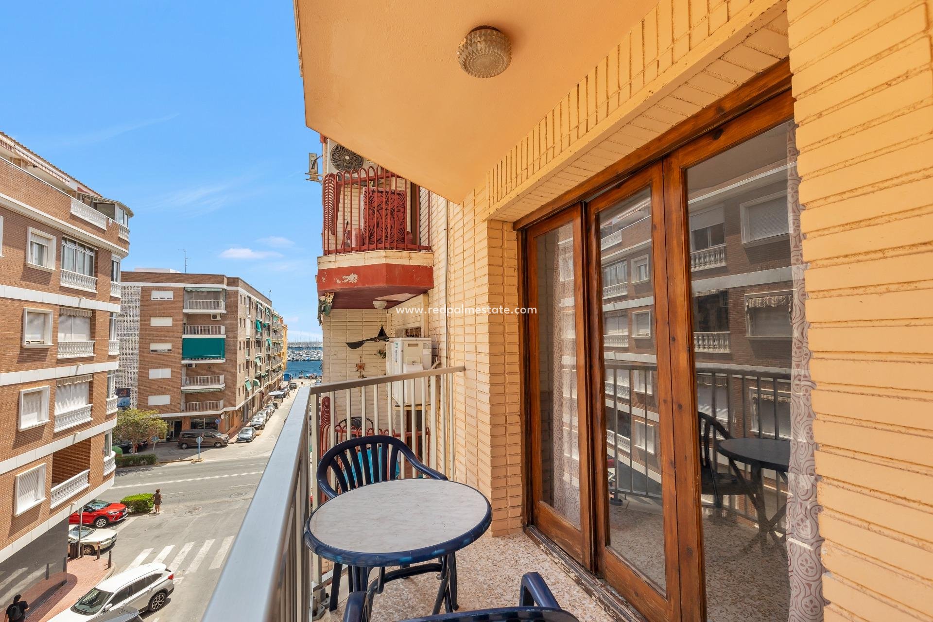 Herverkoop - Appartement -
Torrevieja - Acequión