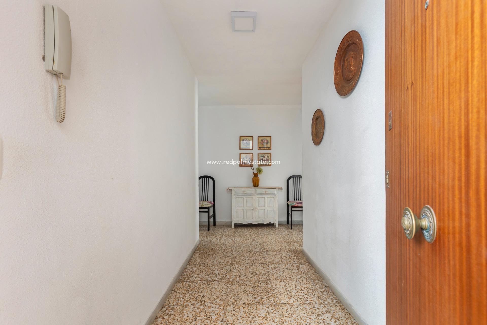 Herverkoop - Appartement -
Torrevieja - Acequión