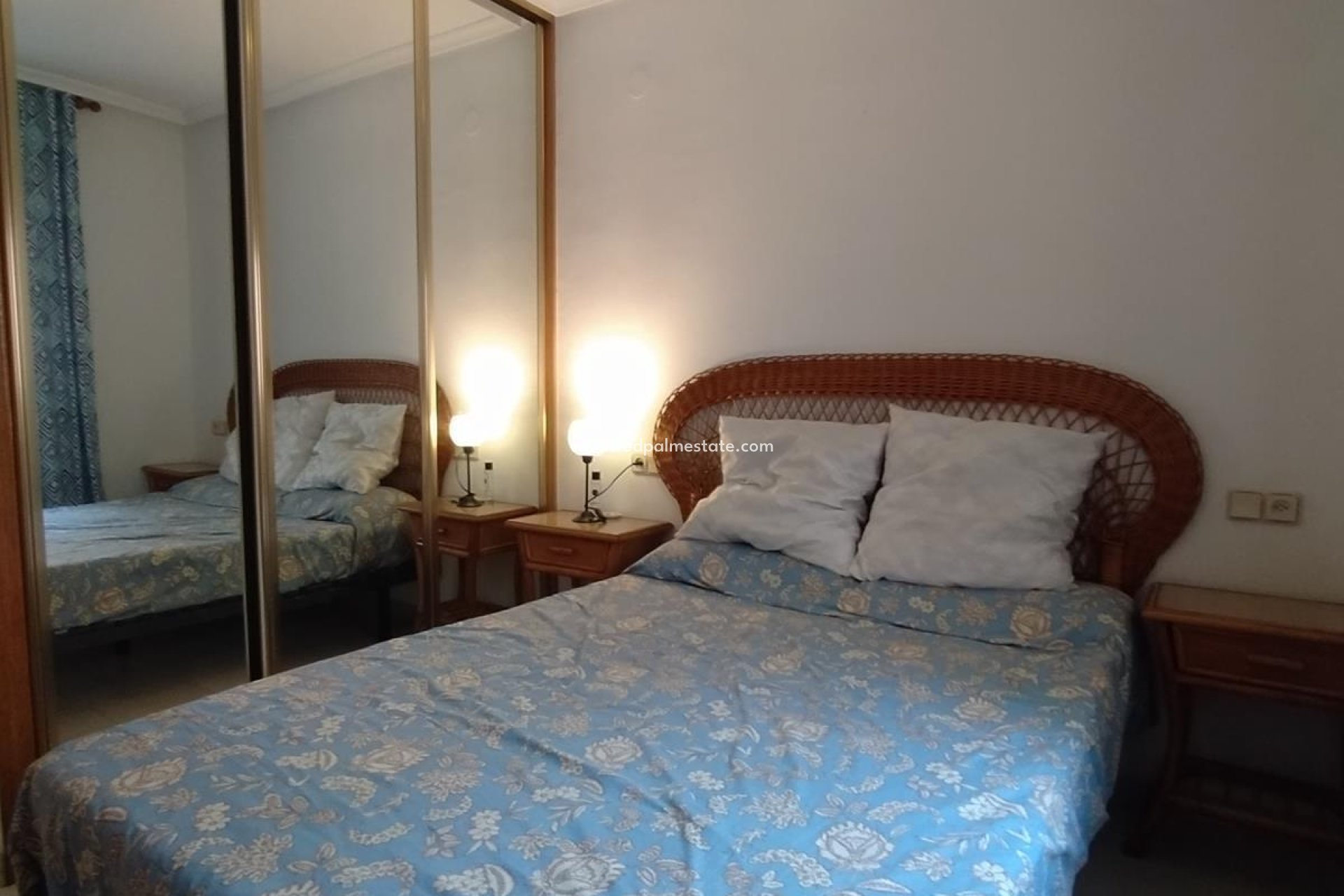 Herverkoop - Appartement -
Torrevieja - Acequión