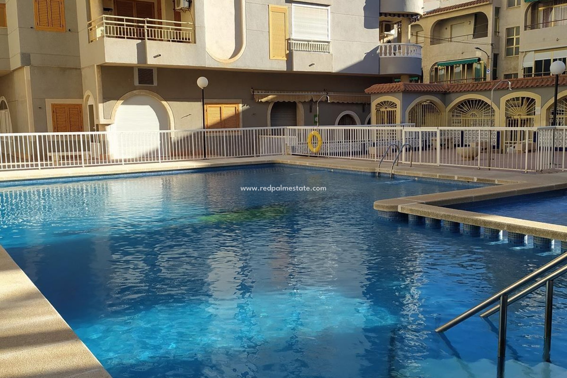 Herverkoop - Appartement -
Torrevieja - Acequión